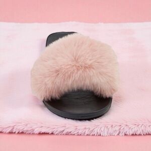 NEW• GLAM PINK PIN UP STYLE FAUX FUR LOUNGE SANDALS•11